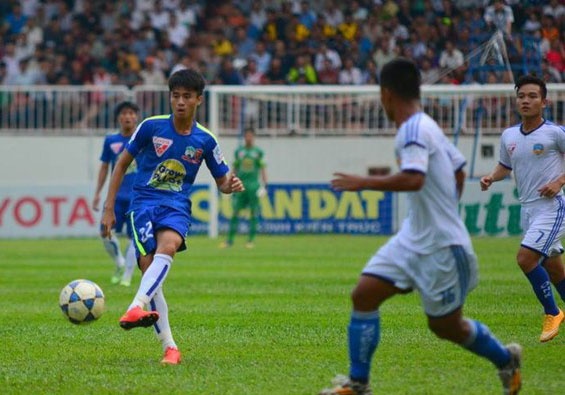 Tong hop tran dau: Hoang Anh Gia Lai 2-2 QNK Quang Nam hinh anh