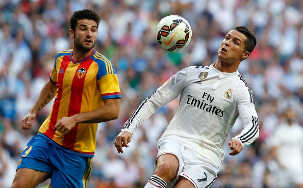 Man trinh dien cua Ronaldo truoc Valencia hinh anh