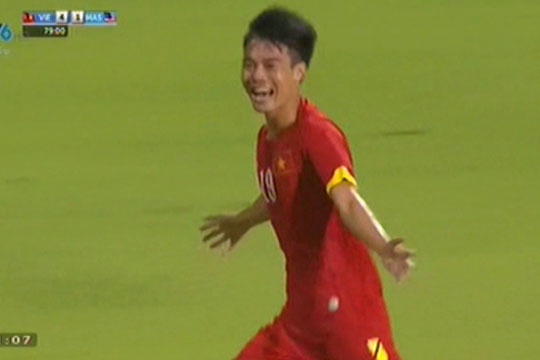 Van Toan tang bong ky thuat qua dau thu mon U23 Malaysia hinh anh