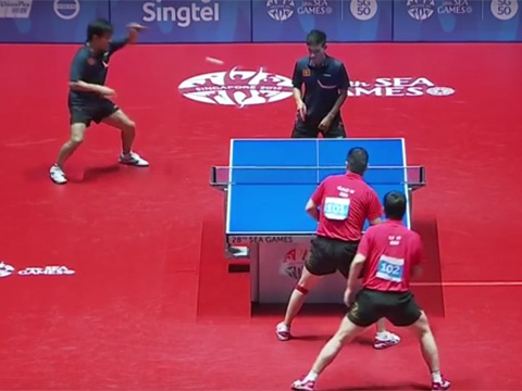 Ban ket bong ban doi nam: Viet Nam 0-4 Singapore hinh anh