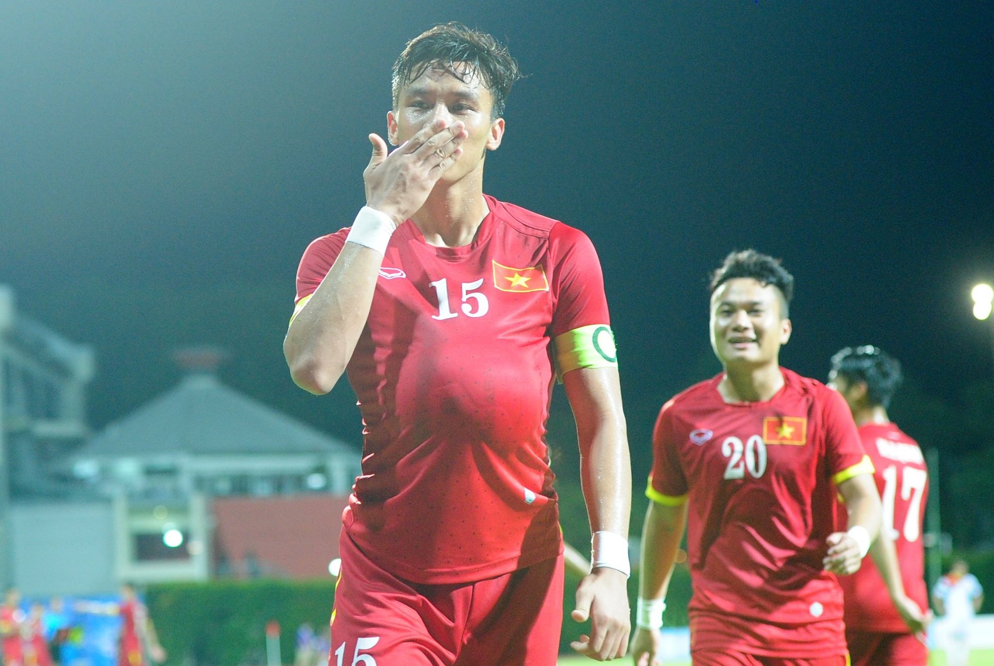 Pha tat bong bat ngo thanh ban cua Que Ngoc Hai hinh anh