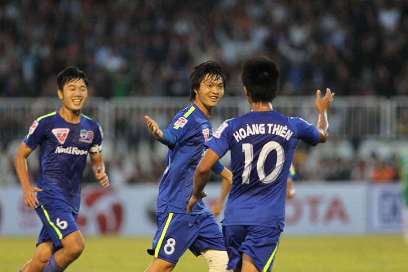 Video bong da: Hoang Anh Gia Lai - Cong An Nhan Dan hinh anh