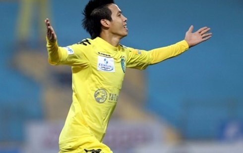 Tong hop tran dau: Than Quang Ninh 2-5 Ha Noi T&T hinh anh