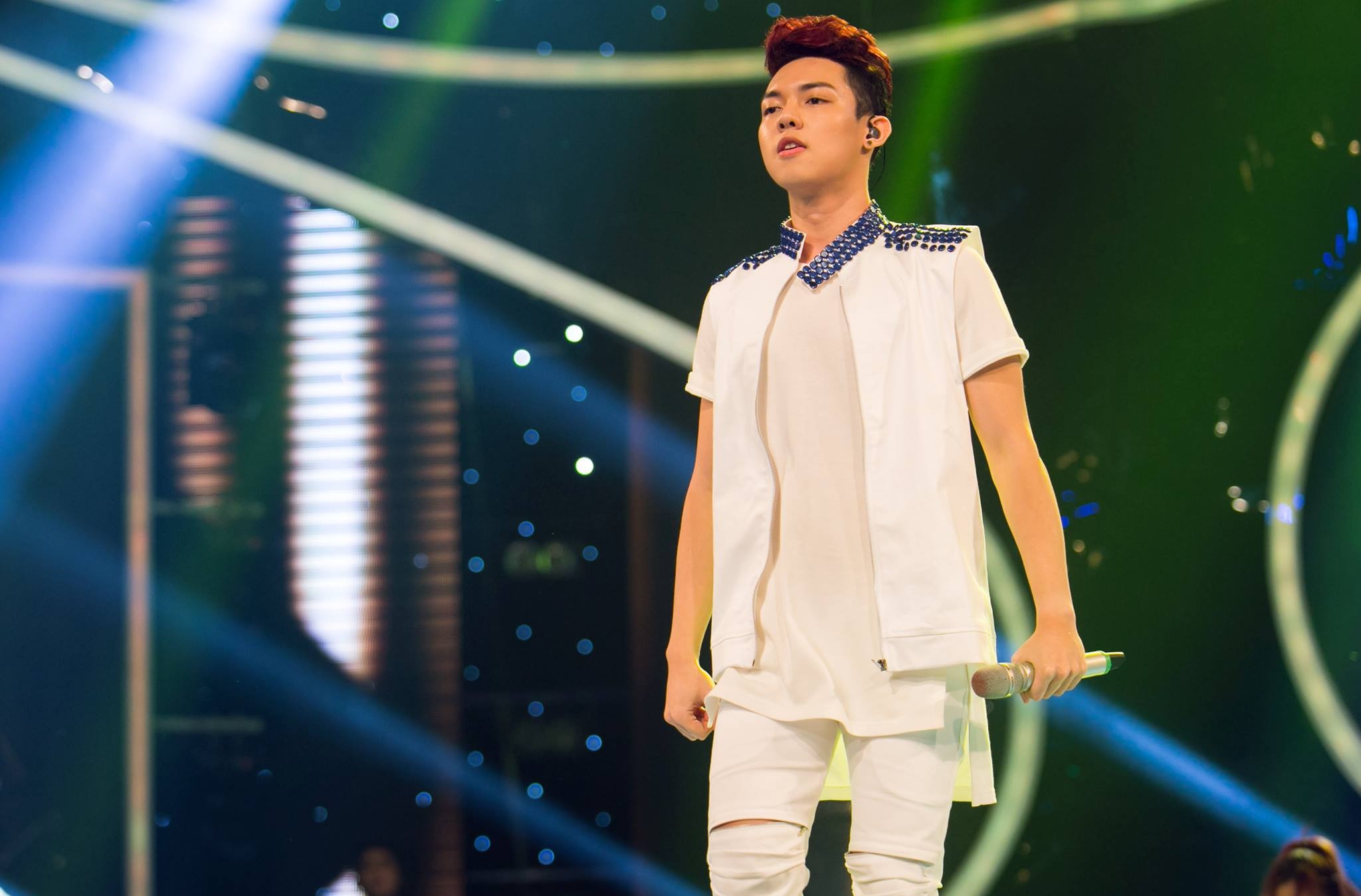 Nguyen Duy khien khan gia bat ngo voi 'Nghe ta hoi sinh' hinh anh