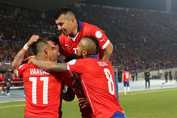 Tong hop tran dau: Chile 2-1 Peru hinh anh