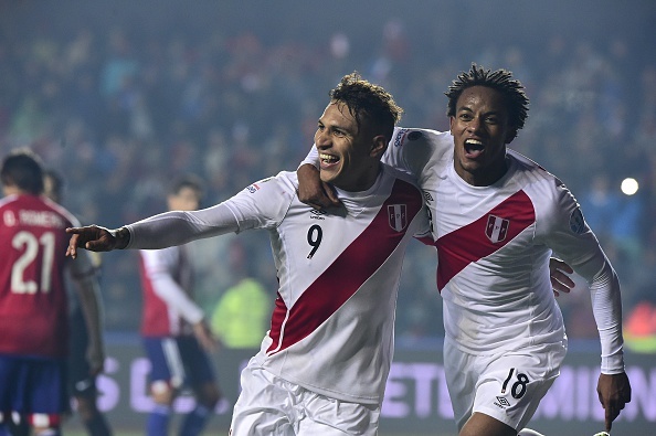 DT Peru gianh hang ba Copa Ameica khi thang Paraguay 2-0 hinh anh