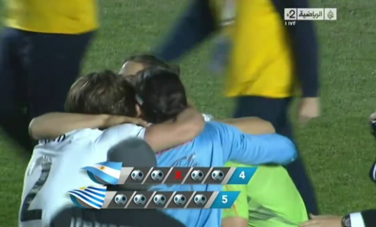 Argentina that bai tren cham 11 m truoc Uruguay nam 2011 hinh anh