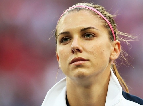 10 nu cau thu huong luong cao nhat the gioi hinh anh