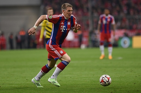 Man trinh dien an tuong cua Schweinsteiger mua giai vua qua hinh anh