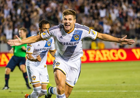 Ban thang dau tien cua Gerrard cho LA Galaxy hinh anh