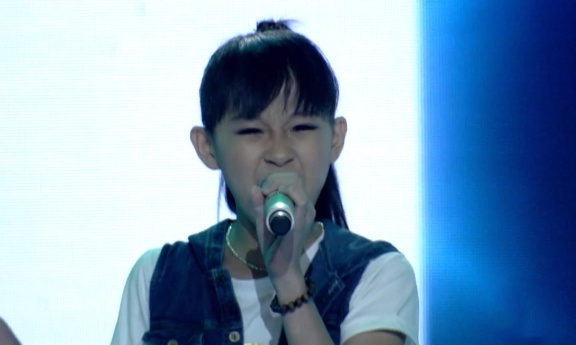 Phan bieu dien soi dong cua be Bui Thu Phuong hinh anh