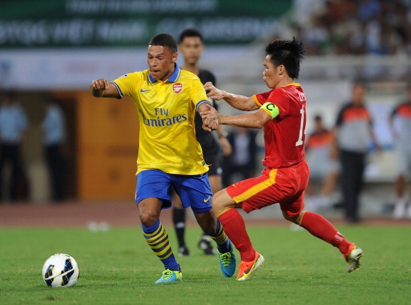 Con mua ban thang cua Arsenal vao luoi Viet Nam hinh anh