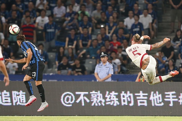 AC Milan thang Inter nho ban thang dep cua Mexes hinh anh