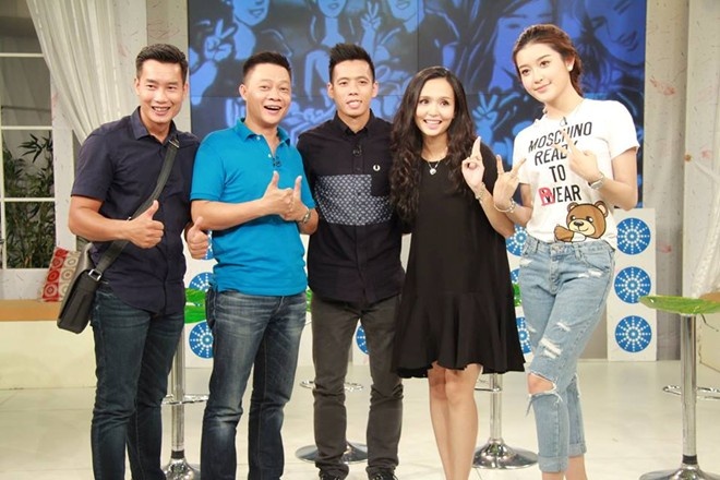 Ba xa chia se ve tinh cach cua Van Quyet khi o nha hinh anh