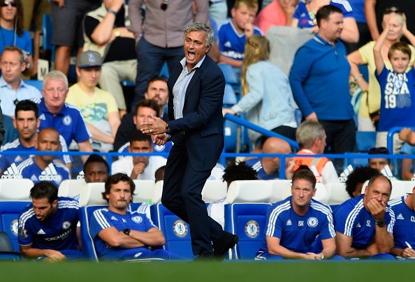 Mourinho bi che gieu sau vu noi nong voi nu bac si hinh anh