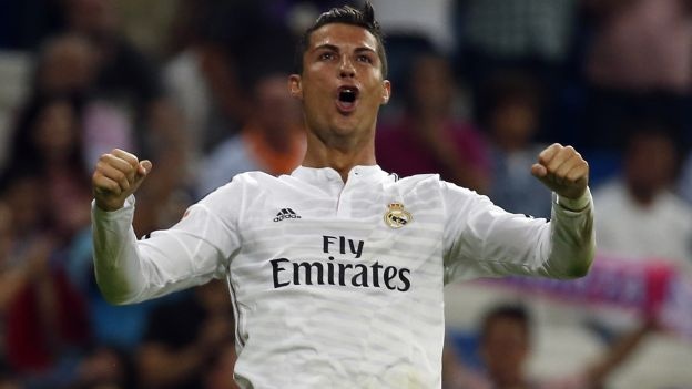 Tong hop nhung pha solo an tuong cua Ronaldo hinh anh