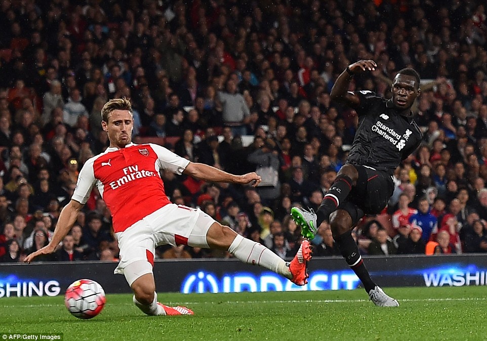 Tong hop tran dau: Arsenal 0-0 Liverpool hinh anh