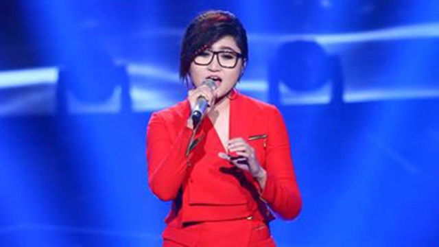 Vicky Nhung the hien ca khuc 'Flashlight' hinh anh