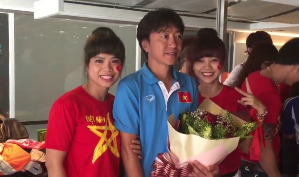 HLV Miura chia se hai huoc ve cau hoi ban gai o Viet Nam hinh anh