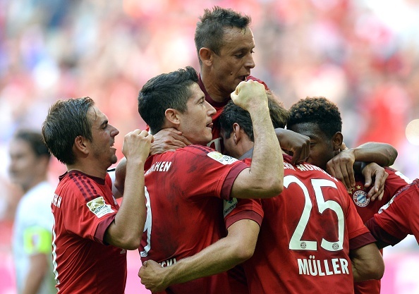 Tong hop tran dau: Bayern Munich 2-1 Augsburg hinh anh