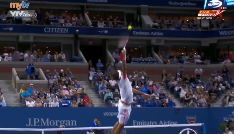 Hai pha lop bong lien tiep cua Djokovic khien Federer bo tay hinh anh