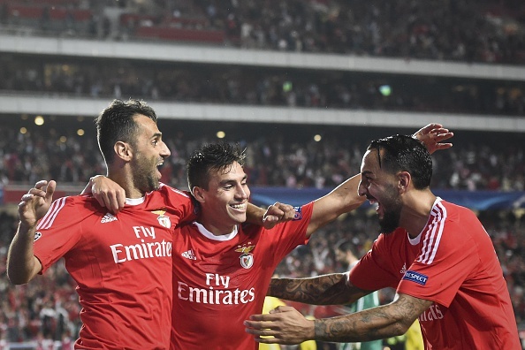 Gaitan lap cong giup Benfica vuot qua Astana hinh anh