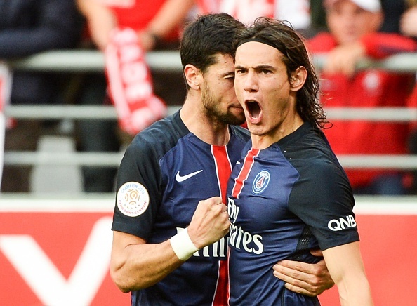 Cavani lap cong giup PSG vat va cam hoa Reims hinh anh