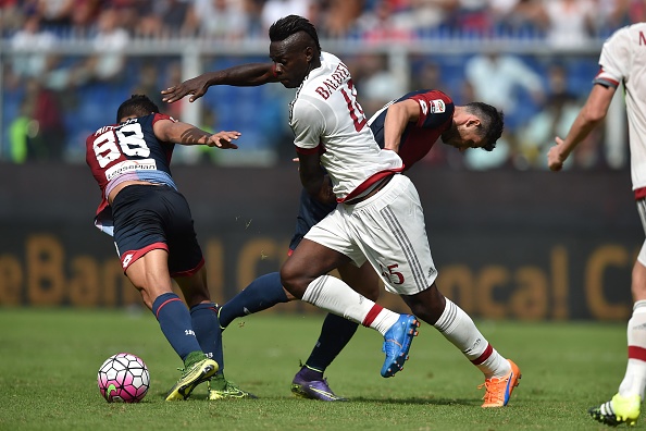 Balotelli chuyen bong ngau hung kieu rabona hinh anh
