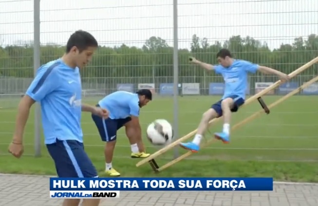 Hai huoc: Hulk the hien suc manh phi thuong hinh anh