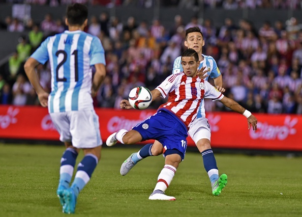Tong hop tran dau: Paraguay 0-0 Argentina hinh anh