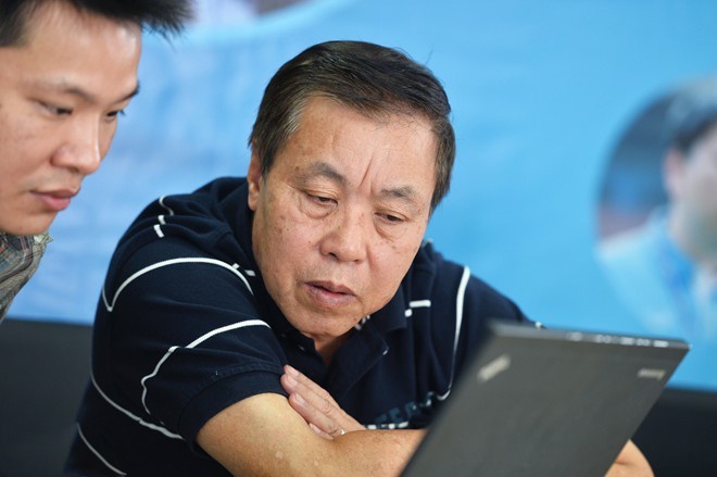 'HLV Miura khong hieu nhieu ve bong da Viet Nam' hinh anh