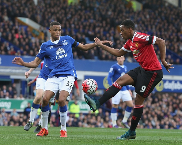 Pha qua nguoi dang cap cua Martial hinh anh