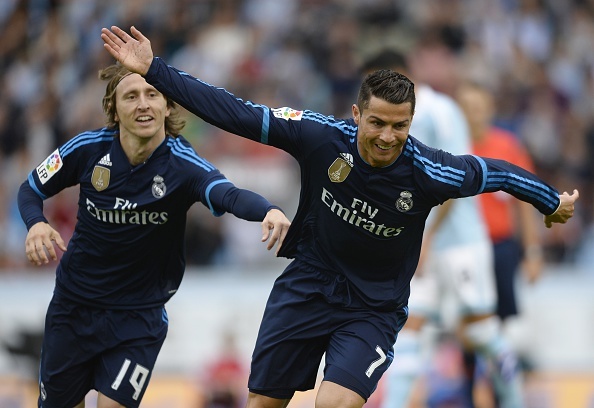 Pha ghi ban trong tu the kho cua Ronaldo hinh anh