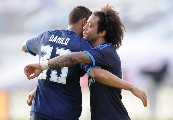 Pha cuu thua tren vach voi cua Marcelo hinh anh