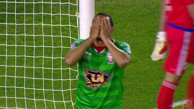 Pha dem bong ra ngoai du cach khung thanh chi 2 m hinh anh