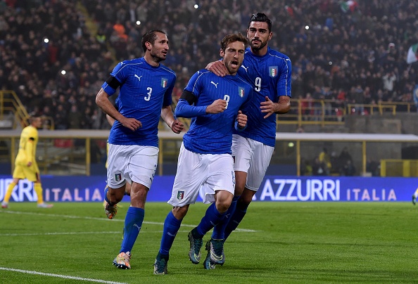 Tong hop tran dau: DT Italy 2-2 DT Romania hinh anh