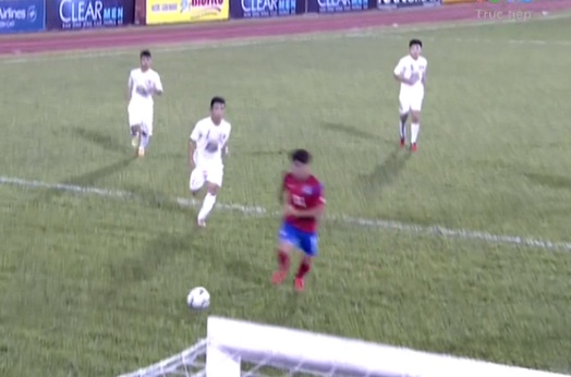 Ban thang sau pha phan cong nhanh cua U19 Han Quoc hinh anh