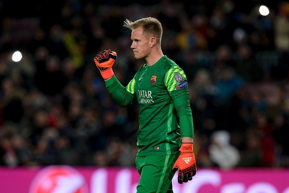 Pha do nguoi cuu thua xuat than cua Ter Stegen hinh anh