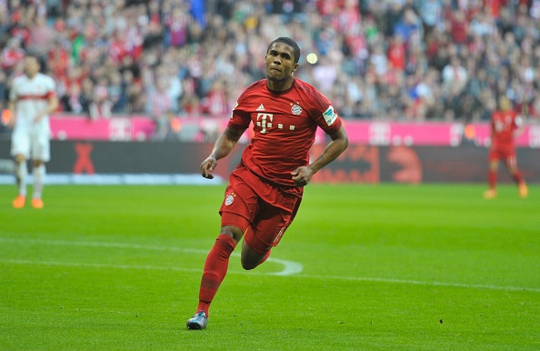 Man trinh dien xuat sac cua Douglas Costa o Bayern hinh anh