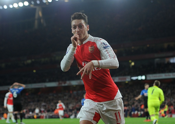 Pha phoi hop ghi ban nhu da tap cua Oezil hinh anh