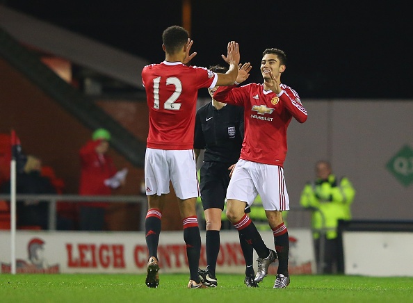 Sao tre MU ghi ban tu cham phat goc hinh anh