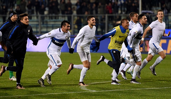 Inter giu vung ngoi dau sau tran thang Empoli hinh anh