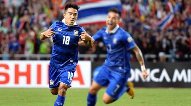 'Messi Thai' ghi ban tu cu sut xa dep mat hinh anh