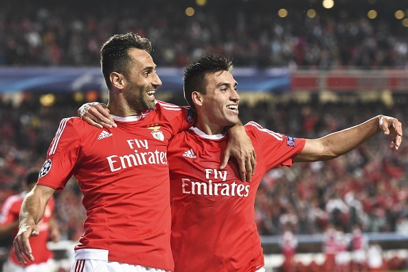 Pha phoi hop ghi ban dep mat cua Gaitan hinh anh