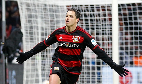 Cu dup cua Chicharito vao luoi Hannover hinh anh