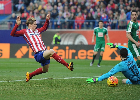 Torres ghi ban, Atletico Madrid thang Eibar 3-1 hinh anh