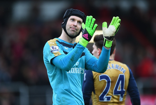 Petr Cech, De Gea cuu thua an tuong o vong 25 NH Anh hinh anh