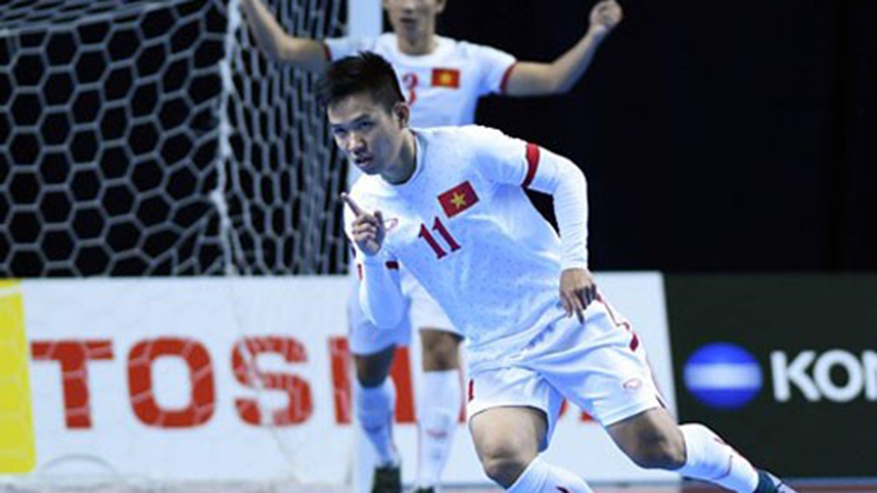 Tong hop tran dau: Viet Nam 1-3 Thai Lan hinh anh