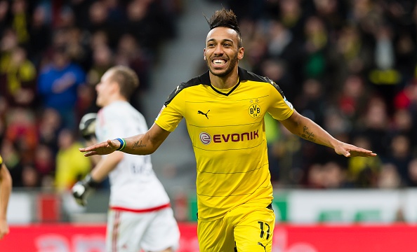 Video ban thang cua Aubameyang vao luoi Leverkusen hinh anh