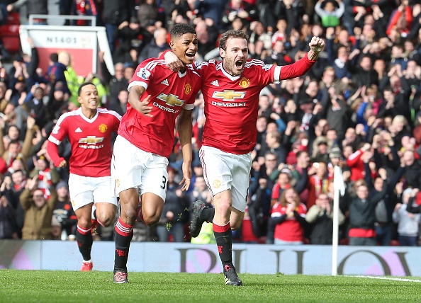 Lan gio moi Rashford giup MU ghi 2 ban vao luoi Arsenal hinh anh